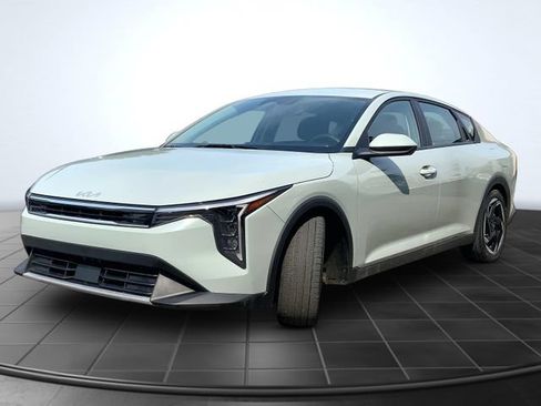 Used 2025 Kia K4 EX FWD image 4