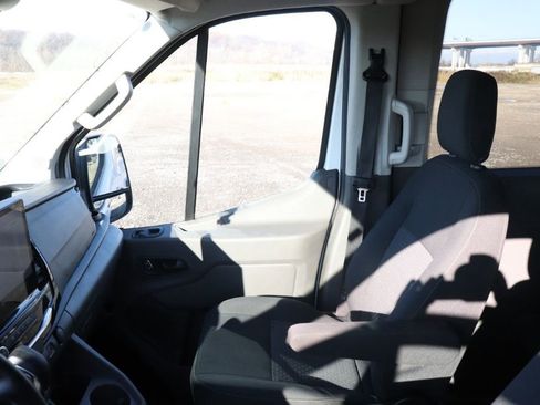 Used 2023 Ford Transit 350 XLT image 11