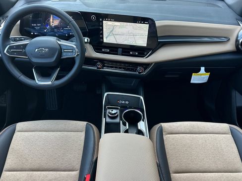 New 2026 Chevrolet Equinox ACTIV image 13