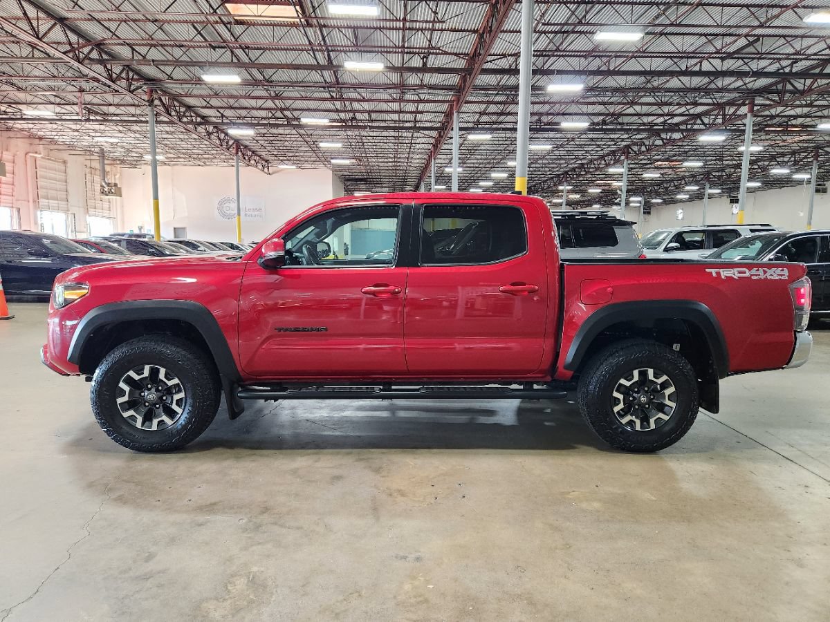 Used 2022 Toyota Tacoma TRD Off-Road AWD/4WD image 7