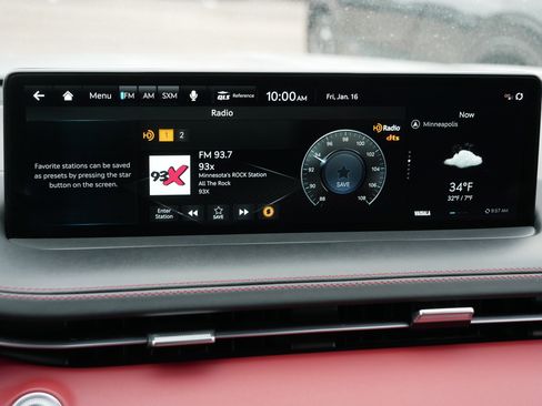 Used 2024 Genesis GV70 2.5T w/ Sport Prestige Package image 22