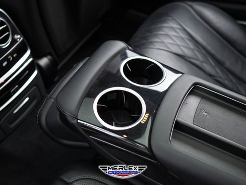 Used 2020 Mercedes-Benz S 560 4MATIC Sedan w/ Premium Package image 24