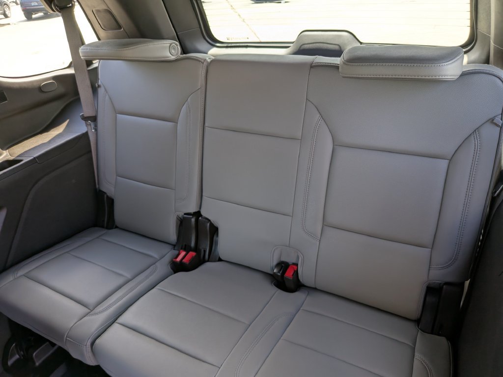 Used 2023 GMC Yukon SLT w/ SLT Premium Package RWD image 22