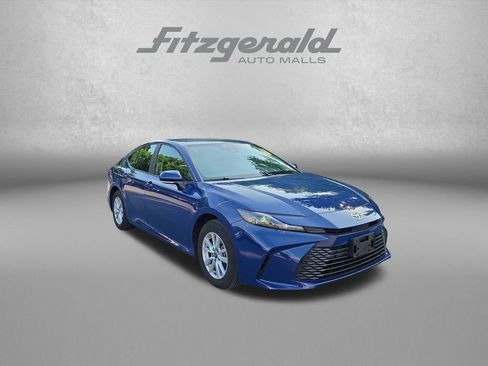Used 2026 Toyota Camry LE AWD/4WD image 1