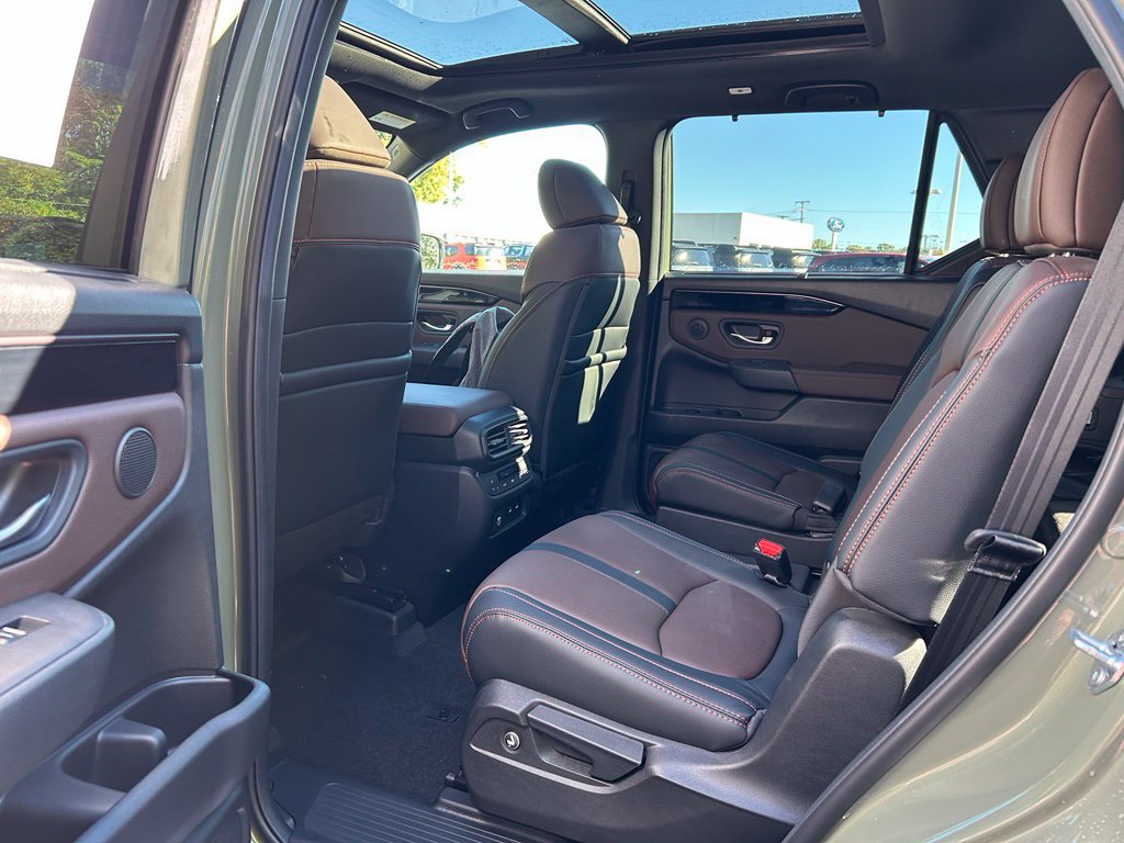 New 2026 Honda Pilot TrailSport image 13