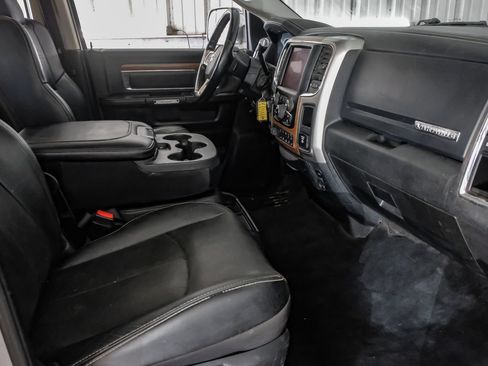Used 2018 RAM 2500 Laramie AWD/4WD image 12
