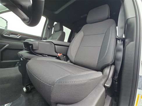 New 2026 Chevrolet Silverado 2500 LT image 16