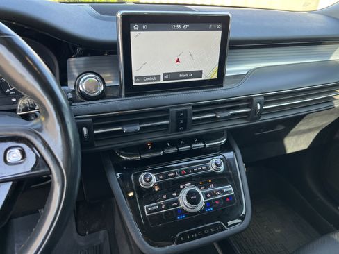 Used 2022 Lincoln Corsair Standard w/ Premium Package image 41