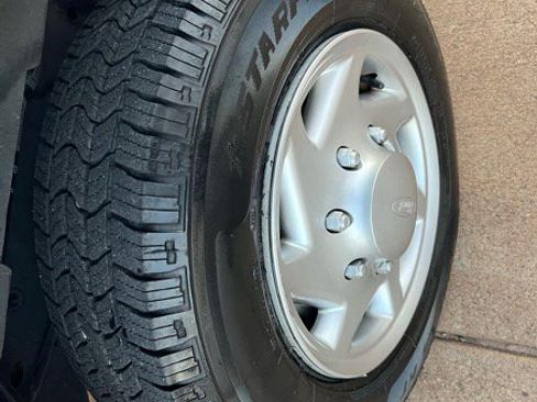 Used 2014 Ford E-350 and Econoline 350 XL w/ Power Windows & Locks Group image 10