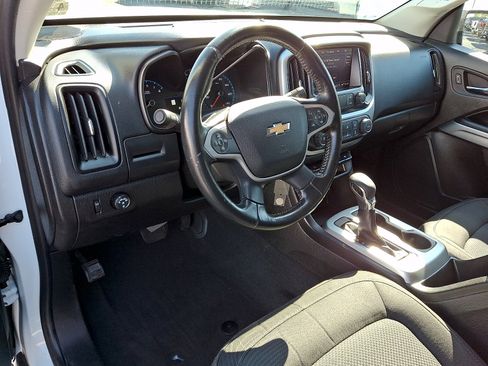 Certified 2024 Chevrolet Equinox LT FWD image 25