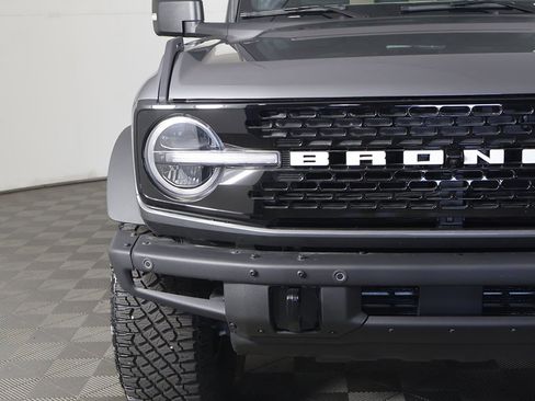 Used 2024 Ford Bronco Wildtrak image 13