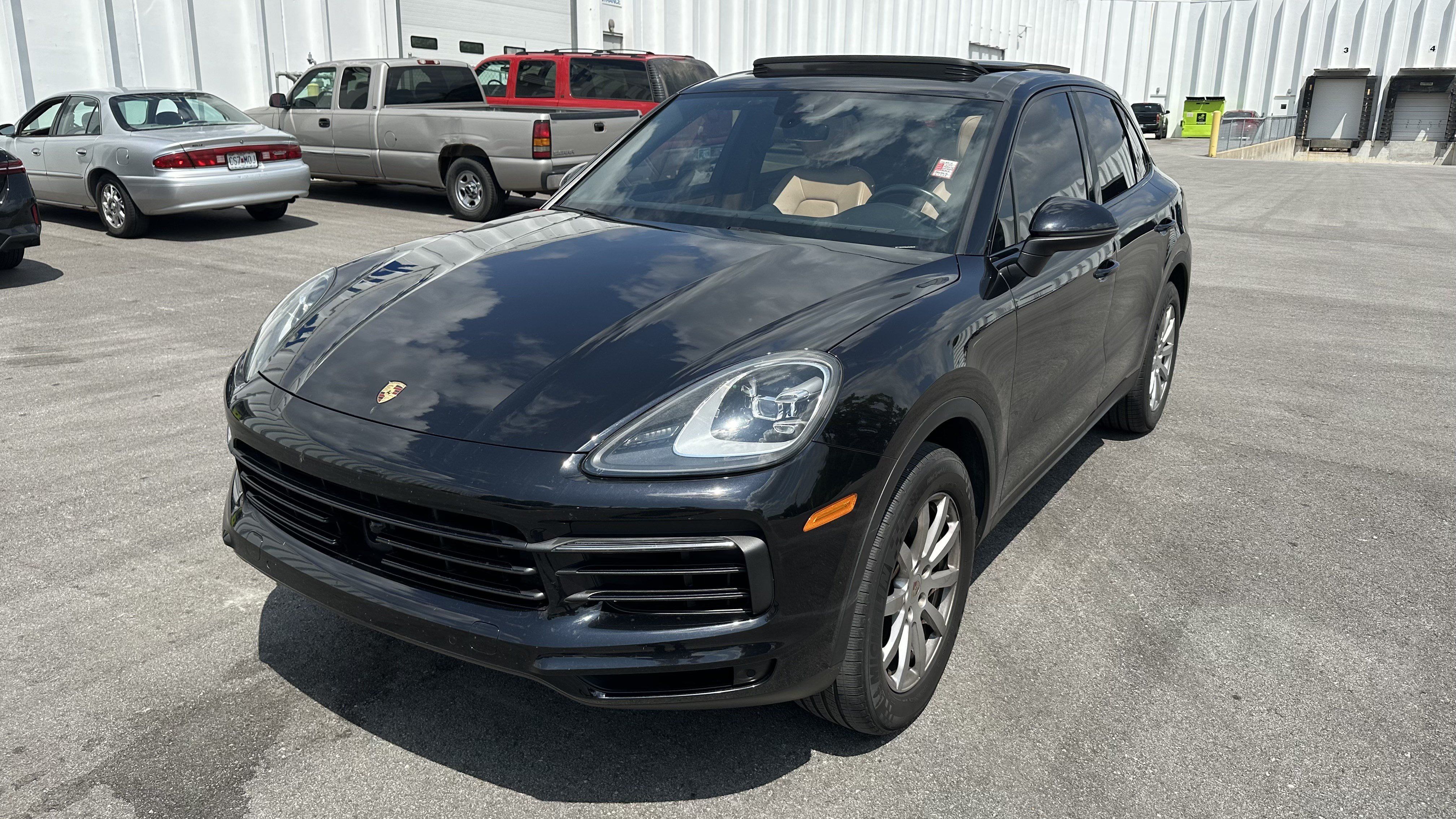 Used 2020 Porsche Cayenne AWD/4WD image 5