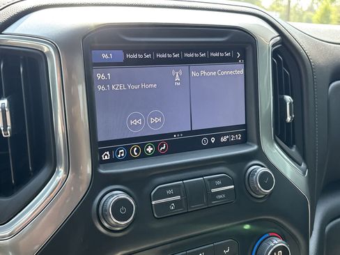Used 2019 Chevrolet Silverado 1500 LTZ w/ LTZ Plus Package AWD/4WD image 15
