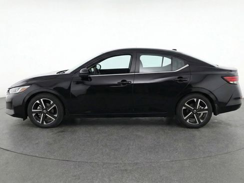 Used 2025 Nissan Sentra SV image 5