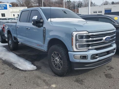 Used 2024 Ford F250 Limited w/ FX4 Off-Road Package image 2