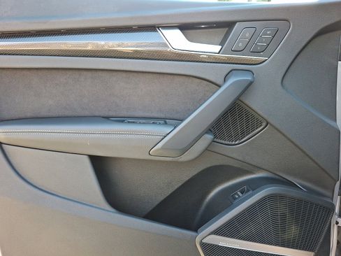 Used 2022 Audi SQ5 Prestige image 13