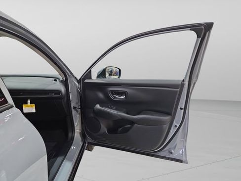 New 2026 Honda HR-V EX-L image 30