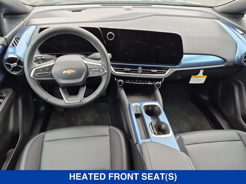 New 2026 Chevrolet Equinox EV LT AWD/4WD image 17