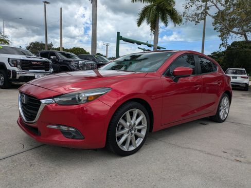 Used 2017 MAZDA MAZDA3 Grand Touring w/ Premium Equipment Package FWD image 7