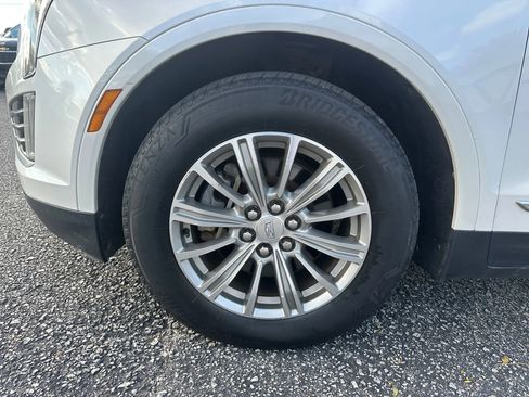 Used 2017 Cadillac XT5 Luxury image 14