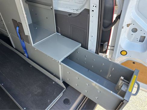 Used 2020 Ford Transit Connect XL image 36