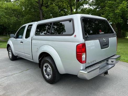 Used 2011 Nissan Frontier S w/ S Preferred Pkg RWD image 9