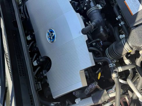 Used 2019 Toyota Prius Prime Advanced image 52