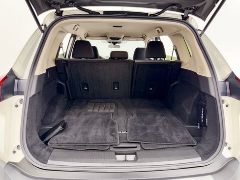 Used 2023 Nissan Rogue SV FWD image 28