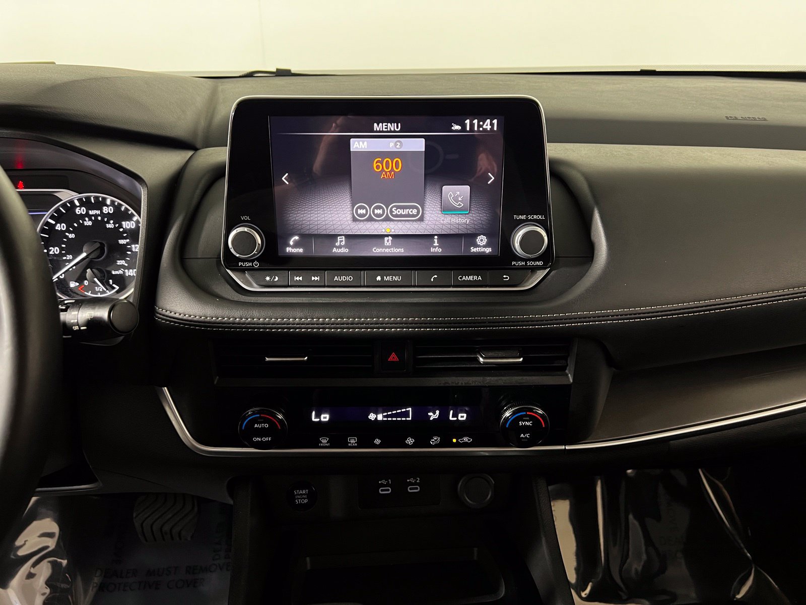 Used 2025 Nissan Rogue SV FWD image 18