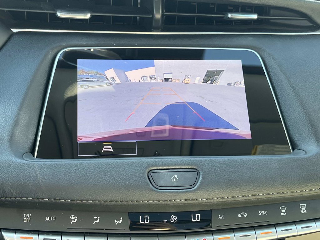 Used 2023 Cadillac XT4 Premium Luxury FWD image 34