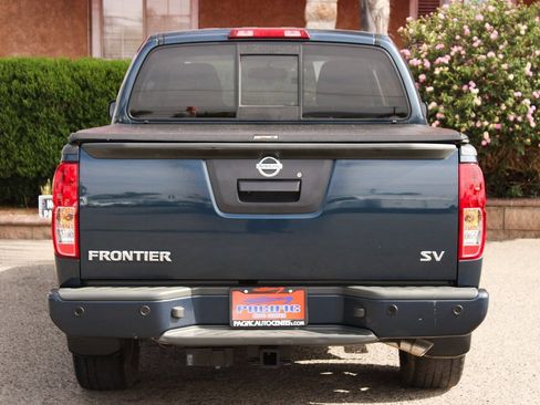 Used 2020 Nissan Frontier SV image 7