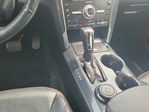 Used 2017 Ford Explorer Sport w/ Equipment Group 401A AWD/4WD image 25