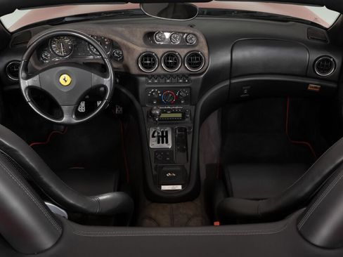 Used 2001 Ferrari 550 Maranello Barchetta RWD image 29