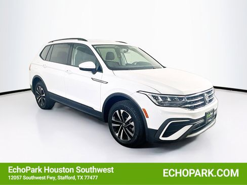 Used 2022 Volkswagen Tiguan S FWD image 1