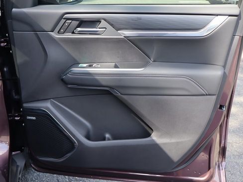 New 2025 GMC Acadia Elevation w/ Elevation Premium Package image 25