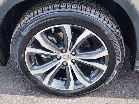 Used 2017 Lexus RX 450h AWD image 22