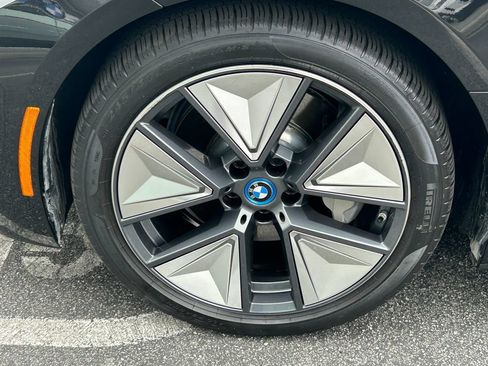 Used 2023 BMW i4 eDrive40 w/ Premium Package RWD image 9