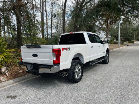 Used 2019 Ford F250 Lariat w/ Lariat Ultimate Package image 4