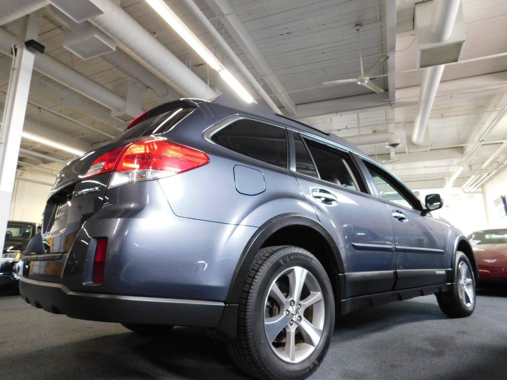 Used 2014 Subaru Outback 2.5i Limited AWD/4WD image 5