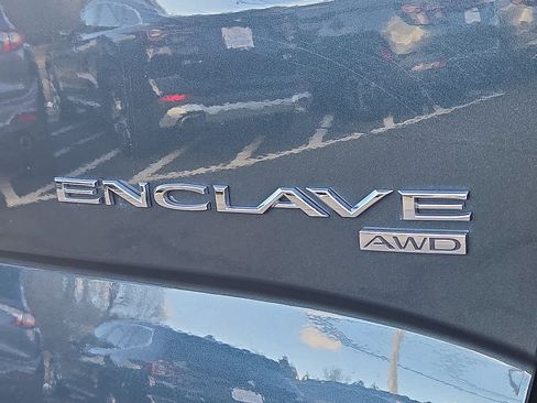 Used 2018 Buick Enclave Premium w/ Experience Buick Package image 31