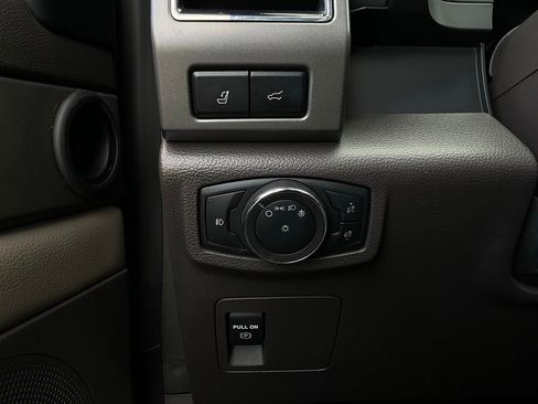 Used 2020 Ford Expedition XLT w/ Equipment Group 202A image 24