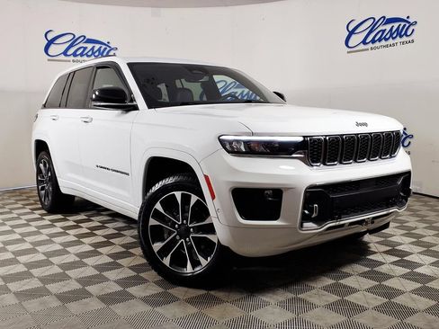 Used 2023 Jeep Grand Cherokee Overland AWD/4WD image 1