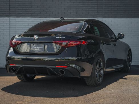 Used 2020 Alfa Romeo Giulia Ti Sport w/ Quick Order Package 22S Sport AWD/4WD image 5