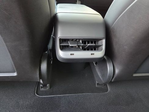 Used 2020 Tesla Model 3 Long Range image 33