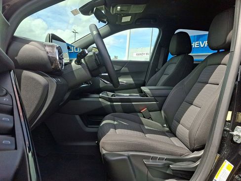 Used 2025 Chevrolet Equinox LT AWD/4WD image 13