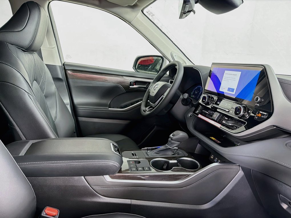 New 2026 Toyota Highlander Platinum AWD/4WD image 34