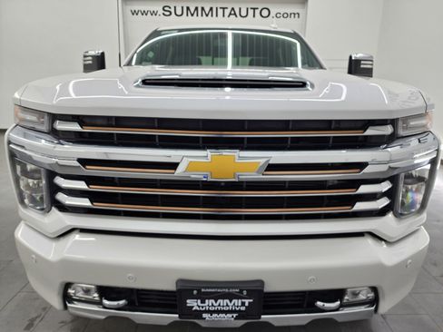 Used 2022 Chevrolet Silverado 2500 High Country w/ Safety Package II image 28