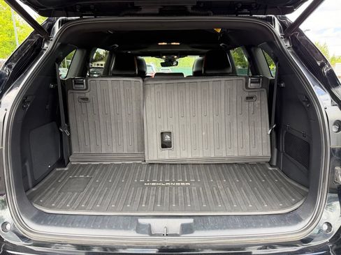 Used 2021 Toyota Highlander XSE AWD/4WD image 11