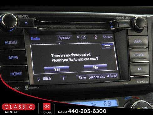 Certified 2018 Toyota RAV4 XLE image 11