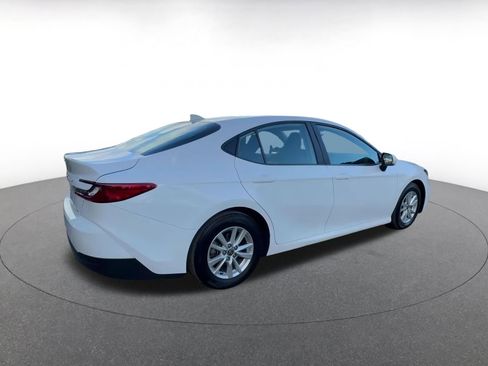 Used 2025 Toyota Camry LE image 15